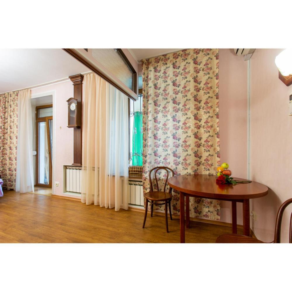 Бакулина 14 Apartment คาร์คิฟ ภายนอก รูปภาพ